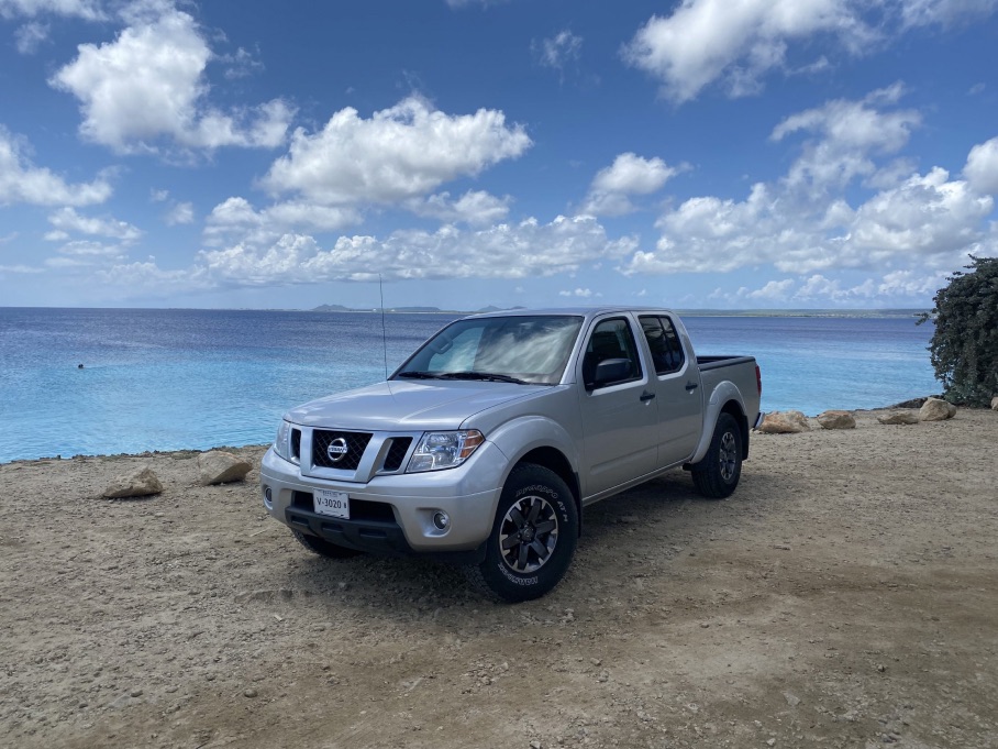 Huurauto Nissan Frontier van Pickup huren Bonaire