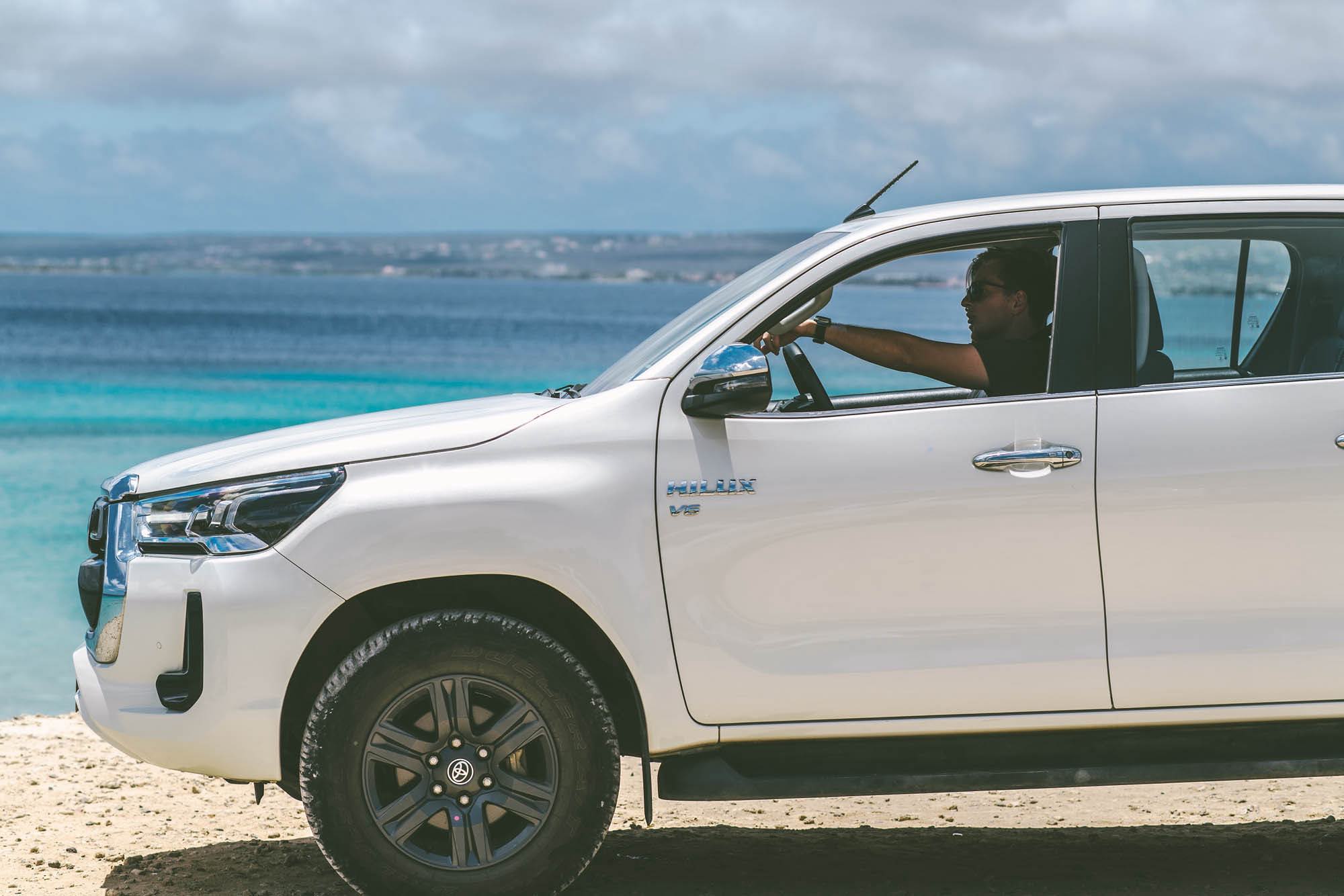 Toegewijd Team van Pickup Huren Bonaire. Betrouwbare Autoverhuurdiensten